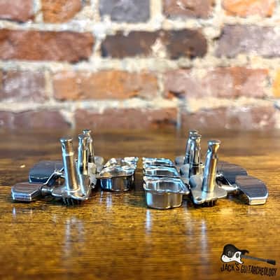 Economy 3x3 Embossed Covered Gear Tuners *MISSING ONE COVER* (1980-2000s - Chrome) image 3