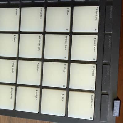 Native Instruments Maschine Mikro MKIII 2017 - Black image 2