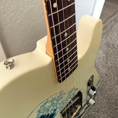 Fender Japan Esquire “The Great Wave Off Kanagawa” Hokusai RARE In the US! image 4