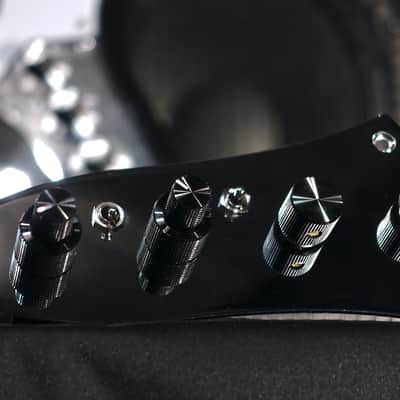 Lusithand Devices 800 JP on board bass preamp Jazz plate mounted  - Chrome image 5