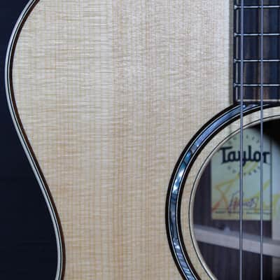 Taylor 814ce DLX Rosewood / Spruce Grand Auditorium image 17