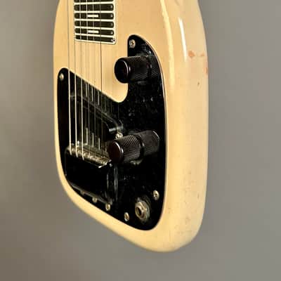 Fender Champ Lap Steel 1956 - Desert Fawn image 7
