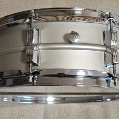 Ludwig No. 404 Acrolite 5x14" 8-Lug Aluminum Snare Drum with Pointed Blue/Olive Badge 1969 - 1979 - Matte Aluminum image 3