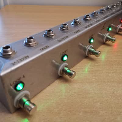 Loopmasters Loop Master 4-Channel Tuner Out Master Bypass switcher Looper Guitar Effect Pedal image 8