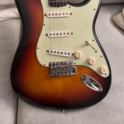 1993 Fender “ExTrad” Custom Edition '62 Stratocaster ST62-120 Sunburst Nitro w/ USA Pickups & Case, MIJ Custom Shop image 11