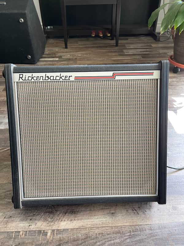 Rickenbacker  PA112 HPM Powered monitor image 1