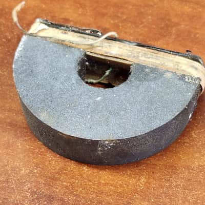 Pickup Unknown Single with some magnet that it came with but does not belong image 1
