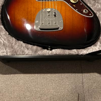 Fender American Professional II Jazzmaster with Rosewood Fretboard 2020 - Present - 3-Color Sunburst image 4