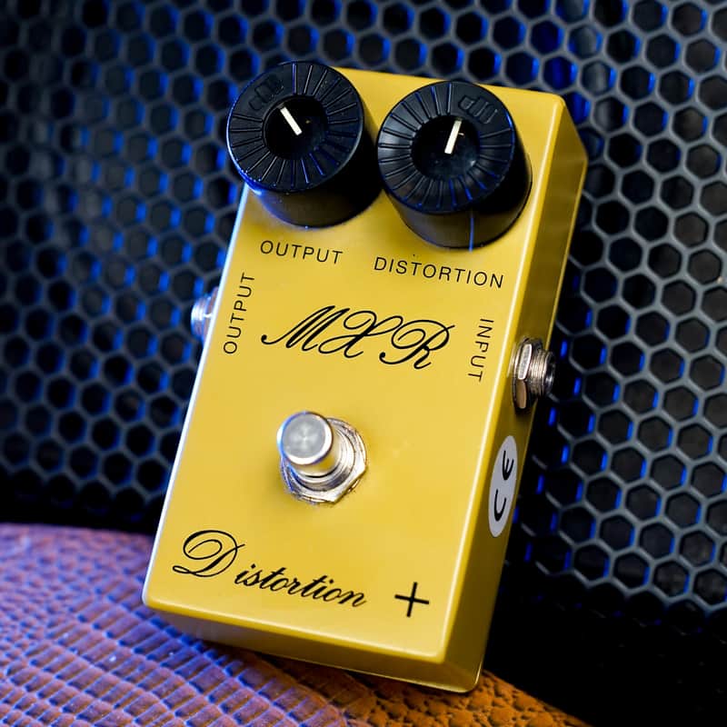 MXR CSP104 '73 Vintage Script Distortion+ Re-Issue 2011 - Yellow image 1