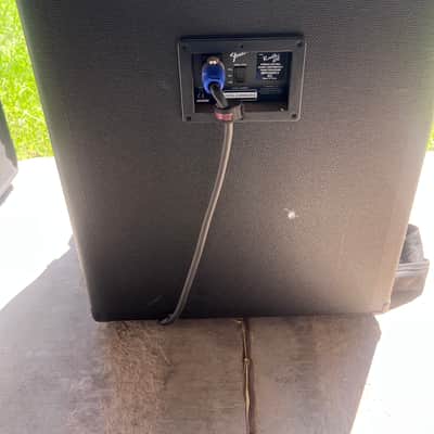 Fender Rumble 210 V3 700-Watt 2x10" Bass Speaker Cabinet 2015 - Present - Black image 4