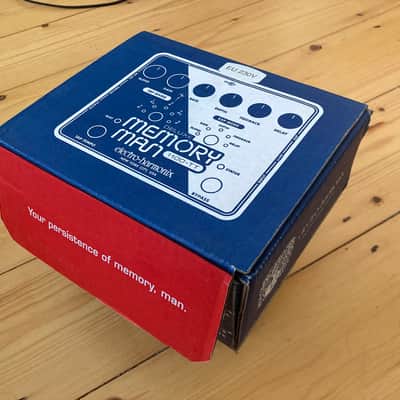 Electro-Harmonix Deluxe Memory Man 1100-TT Tap Tempo 1100Ms Analog Delay 2011 - Present - Blue image 6