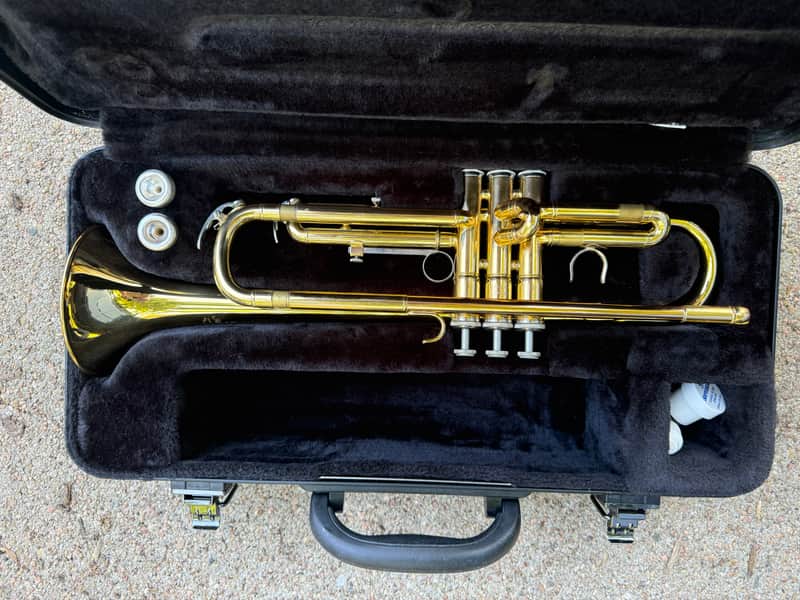 Yamaha YTR-200ADII Advantage Standard Bb Trumpet 2010s - Brass image 1