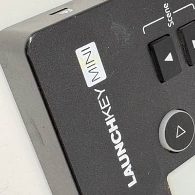 Novation LAUNCHKEY MINI KEYBOARD CONTROLLER image 3