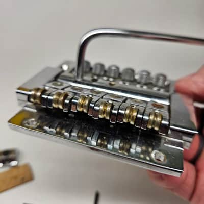 Kahler USA 2300 Tremolo bridge 1980s - Chrome -  NEAT ! image 3