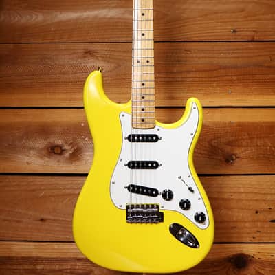Fender MIJ Limited International Color Stratocaster 2022 - Monaco Yellow 02336 image 4