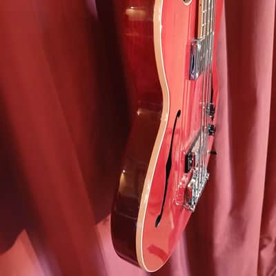 Gibson Midtown Bass – Cherry Red – Semi-Hollow – With Brown Hard Case – Excellent condition – UK image 14