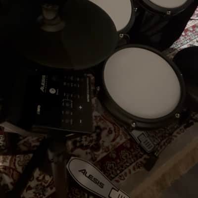 Alesis Nitro Max Expanded 10 Piece Electronic Kit 2023 - Glossy image 3