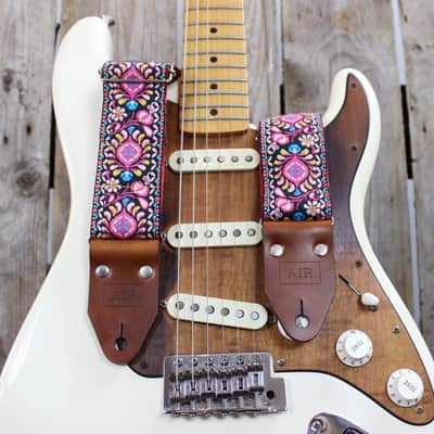 Guitar Strap 🇬🇧 Leather - Air Guitar Straps - "Lotus" Guitar Strap - Vintage / Retro/ Leather image 1