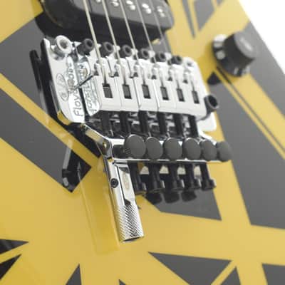 EVH Striped Series Electric Guitar 2024 Black/Yellow 3498gr image 9