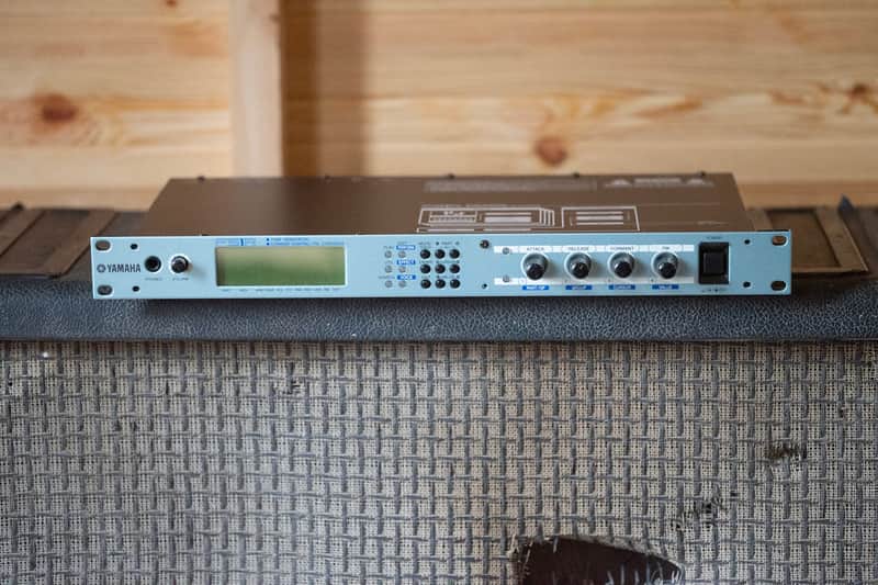 Yamaha Japan FS1R FM & Formant Tone Generator - Rack Unit image 1