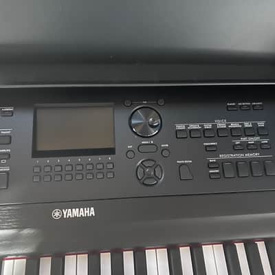 Yamaha DGX-670 88-Key Digital Portable Piano Yamaha 2021 Black image 3