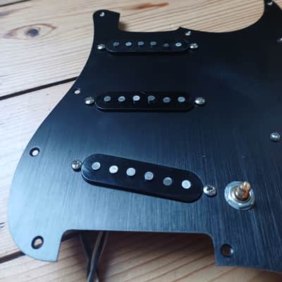 Fender 099-2237-000 Pure Vintage '65 Stratocaster Pickup Set & Mojotone Solderless Harness image 1