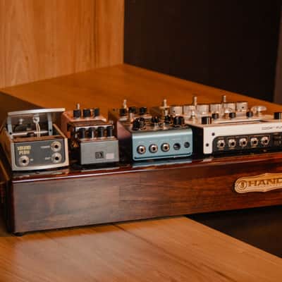 Hands Custom Pedalboard Supreme Imbuia "12 X 24" with Softcase Luxury image 8