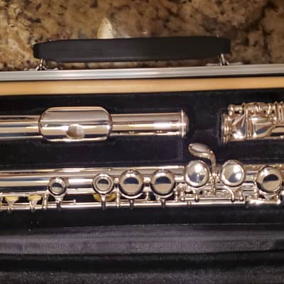 Jupiter JFL700 Student Closed Hole C Flute with Offset G image 2