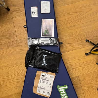Gibson Dave Mustaine Signature "Rust in Peace" Flying V EXP 2022 - Present - Alien Tech Green image 10