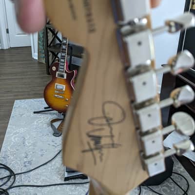 Fender Jimmy Vaughn signature Stratocaster Mid-90s with hard shell case image 3