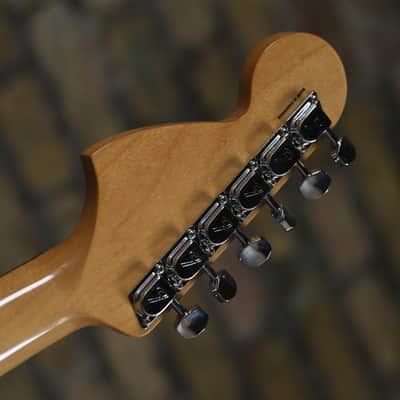 Fender 70th Anniversary Vintera® II Antigua Stratocaster® - Antigua image 13