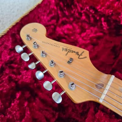 2022 Fender Custom Shop 1957 Reissue Stratocaster Heavy Relic, two-tone sunburst EX image 14
