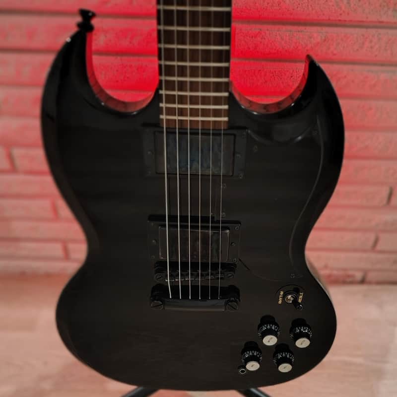 ギター Epiphone Tony Iommi Signature SG Custom Epiphone announces the low-cost Tony Iommi Signature SG