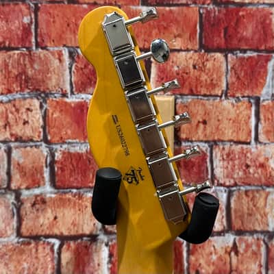 Fender American Professional Classic Telecaster - Butterscotch Blonde With Maple Fingerboard image 4
