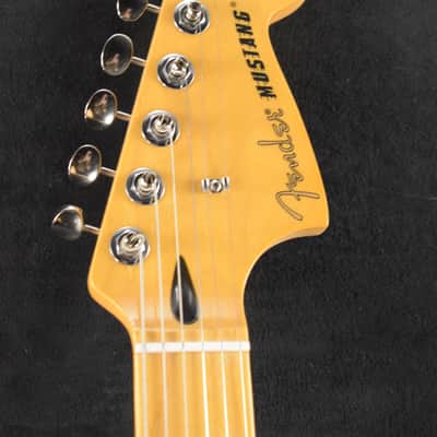 Immagine Mint Fender Player II Mustang 3-Color Sunburst Maple Fingerboard - 5