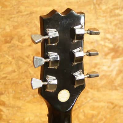 Hondo 732 DeLuxe Series image 9