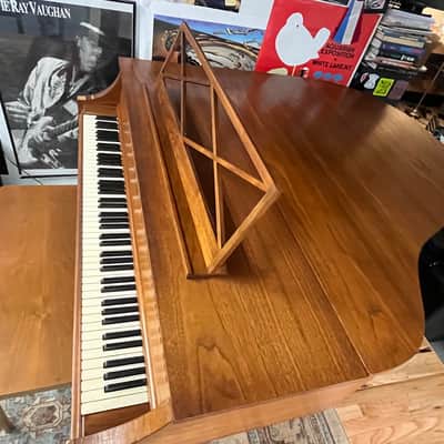 Baldwin M 1964 - Walnut image 9