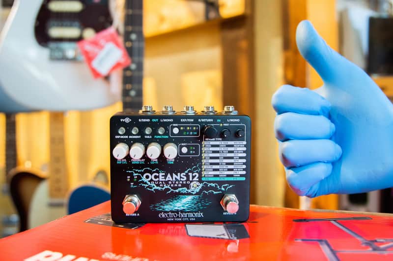 Electro-Harmonix Oceans 12 Dual Stereo Reverb Pedal image 1