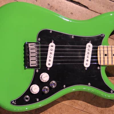 Fender Player Lead II Neon Green image 2