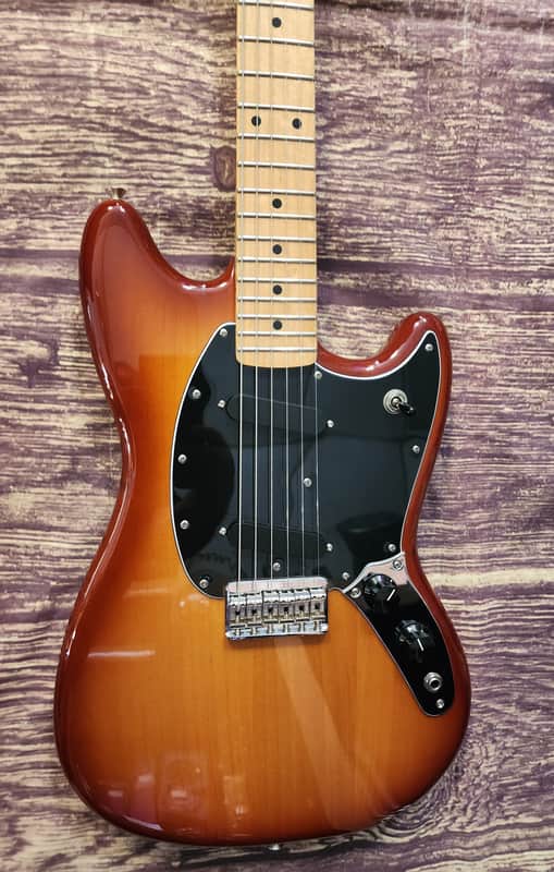 Fender Player Mustang 2020 - 2024 - Sienna Sunburst