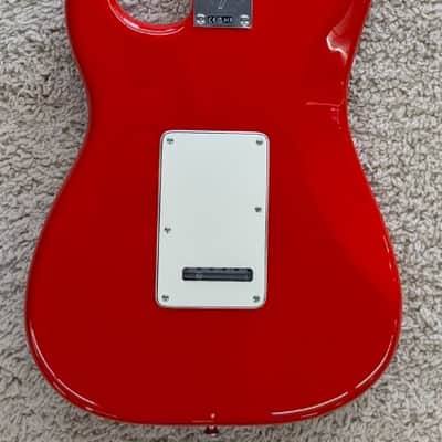 Mint Fender Player II Stratocaster, Rosewood Fingerboard, Coral Red Finish - MIM image 2