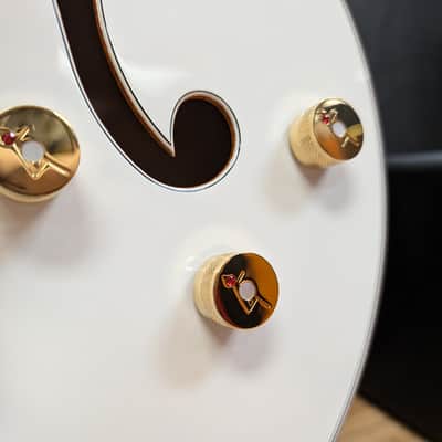 Gretsch Professional Collection Falcon Hollow Body 2024 - Present - White image 11