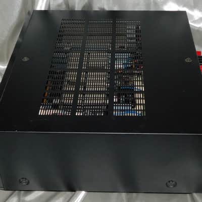Yamaha HTR-5790 receiver with phono input pre outs and remote image 4
