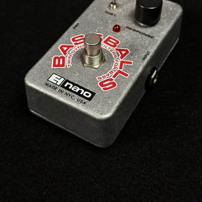 Electro-Harmonix Bassballs Nano Twin Dynamic Envelope Filter Pedal