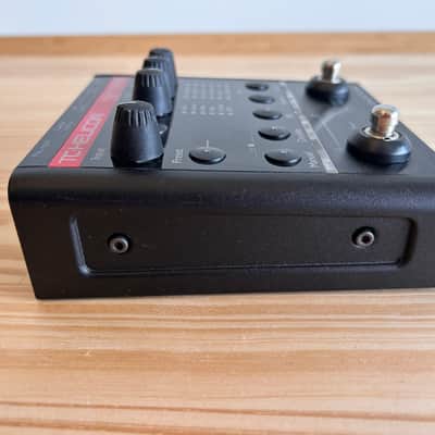 TC Helicon VoiceTone Harmony-G Harmony G comes in Original Box in Excellent Condition image 6
