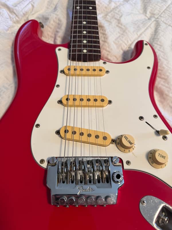 Squier MIJ Standard Stratocaster with System I Tremolo 1987 - 1988 image 1