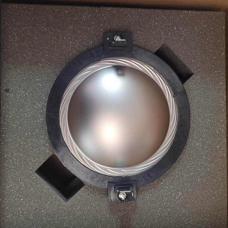 MEMBRANE TWEETER ND651 8 OHM RCF image 1