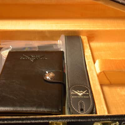 Fender Limited Edition Jazz Bass Special Journeyman Relic Tobacco Sunburst Rosewood Fingerboard image 11