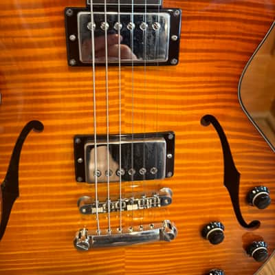 Collings SoCo Deluxe 2023 Premium Flamed Maple Tea Burst image 5
