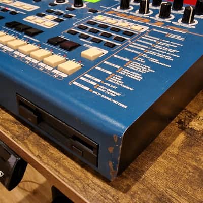 Yamaha RM1x Sequence Remixer 2000s - Blue image 5